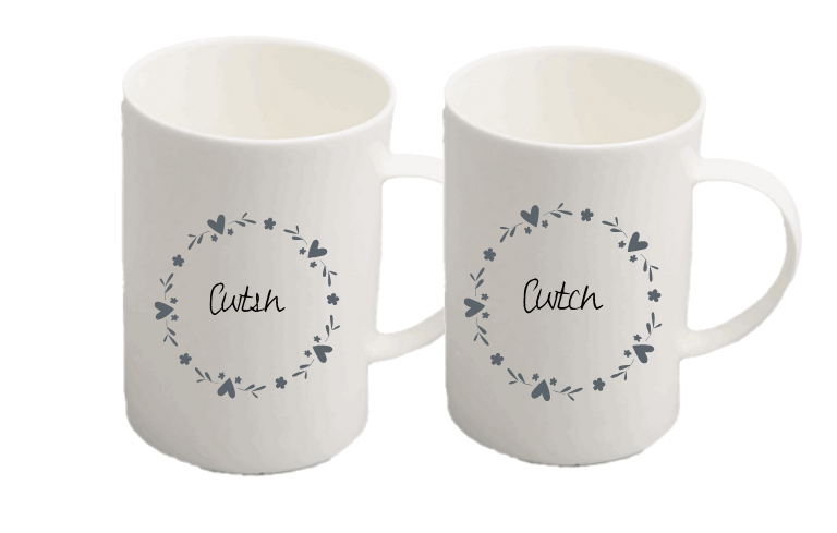 Cwtch or Cwtsh Wreath Mug