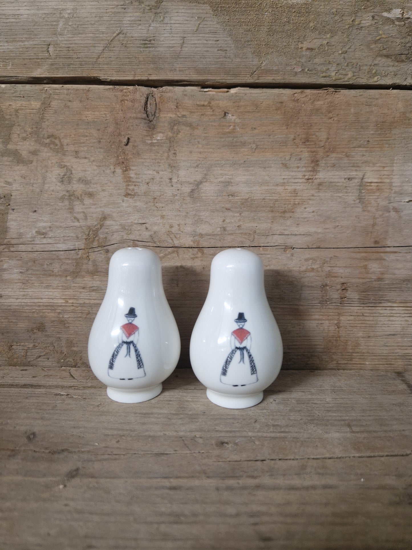 Dilys Welsh Lady Salt and Pepper Set