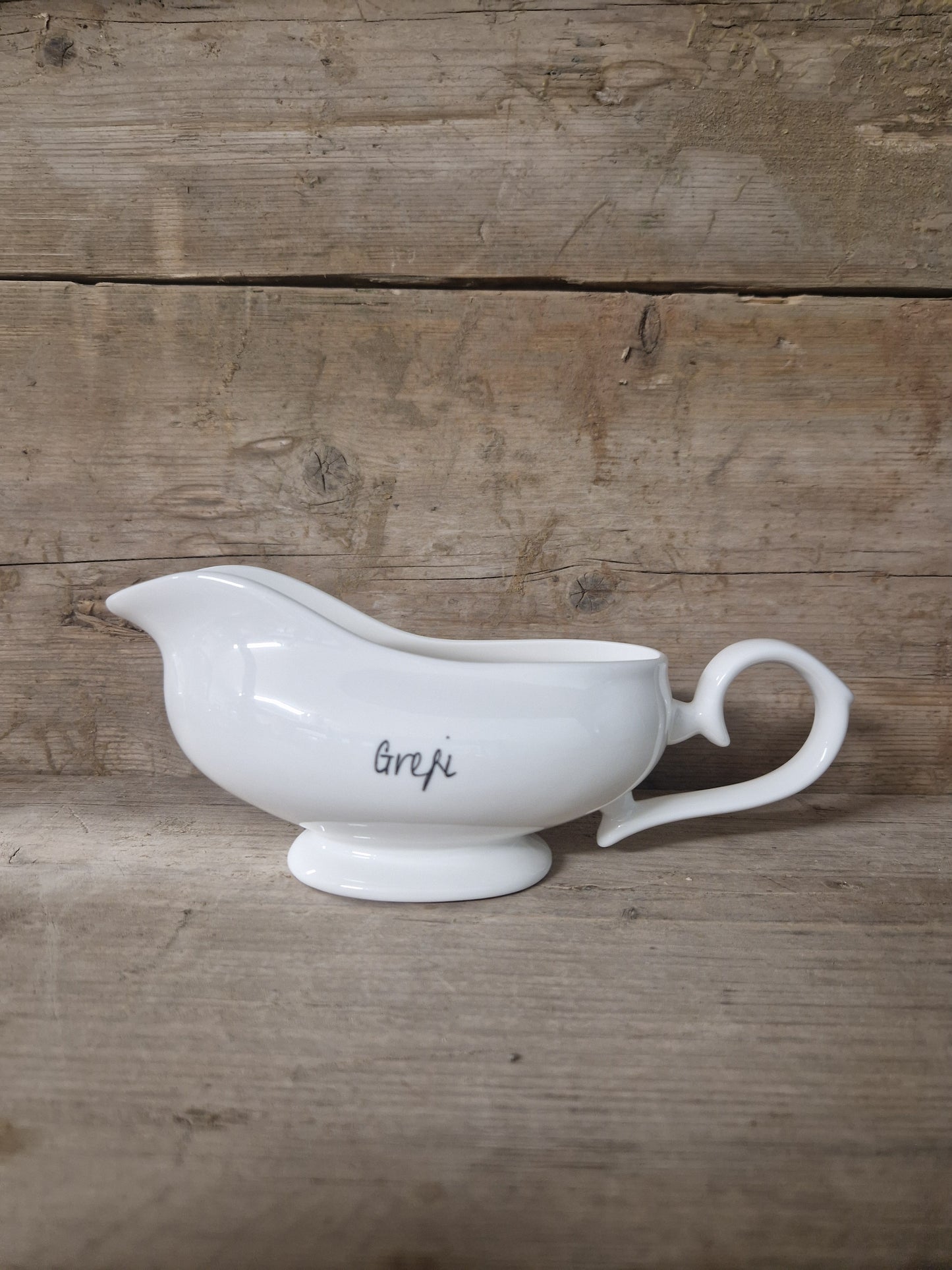 Grefi - fine bone china gravy boat.